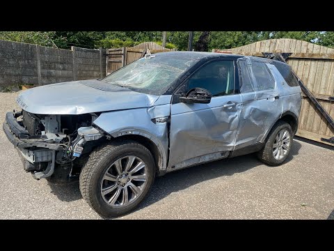 STOLEN POLICE T-PAC WRECKED 2015 LAND ROVER DISCOVERY