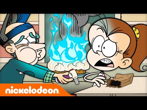 17 MINUTES Inside Royal Woods High School! 🍎 | The Loud House | Nicktoons