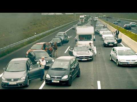 와... 미쳐버린 몰입감으로 16분을 순삭시키는 《힘을 숨긴 최강 좀도둑..?!》의 레전드 범죄 스릴러 [영화리뷰 결말포함]