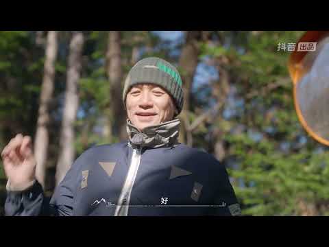 梁朝伟站在《人生旅途半山腰》，与你一起 回顾40年光影记忆。