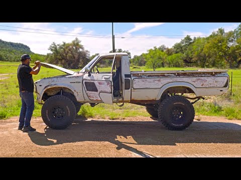 Roadtrip in 42 Year Old Junkyard Toyota Hilux Pickup