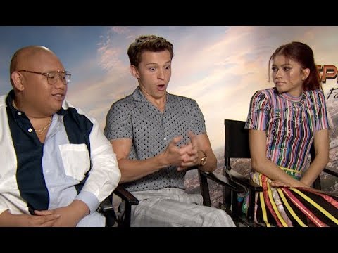 Tom Holland accidentally ghosted Robert Downey Jr. - Spider-Man: Far From Home interviews
