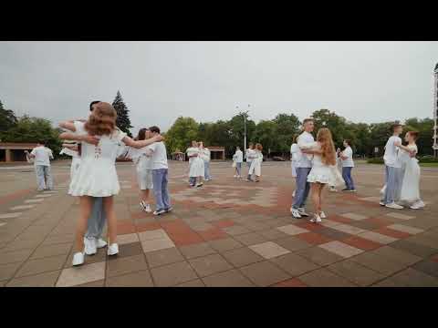 Випускний вальс. 2025. "Я можу все" - Pianoбой