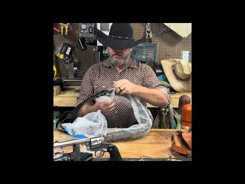 Unboxing the new fast draw rig from @Arizona_Kid 