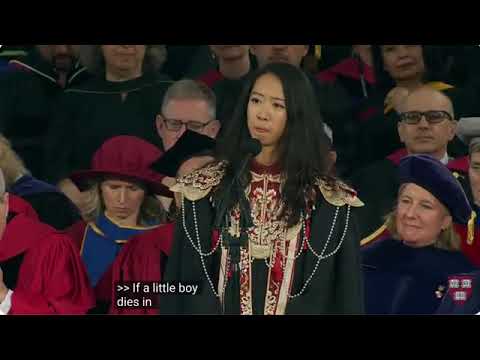 哈佛毕业典礼首位中国女生演讲，回应川普限制国际学生言论！她的“人类命运共同体”震撼全场