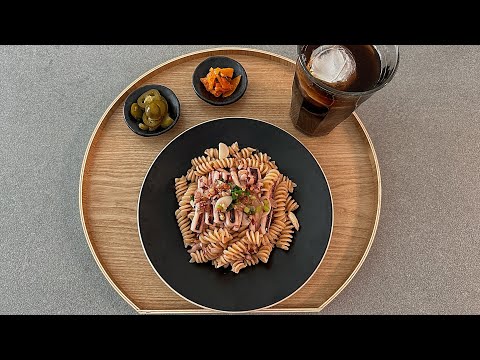 Vlog ㅣ아프지만 부지런히 해먹는 브이로그🍝오징어버터파스타, 돼지갈비찜, 압구정쭈꾸미, 망해버린 호떡 