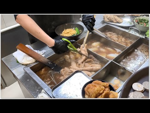 Hong Kong Ox Offal Noodles: Beef tripe, beef brisket, beef tendon, fried fish cakes - super delic...