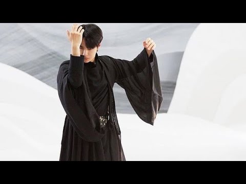 Wang Yibo  Performance "Twins" in Henan TV Spring Festival Gala 2023