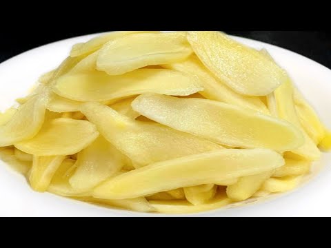 腌生姜只放糖和醋就錯了，教你正確做法，又嫩又脆，放一年也不壞