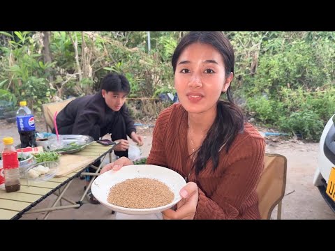 Bought a new camping table for New Year's Eve, and planning to make Lao-style vegetable fritters 🇱🇦