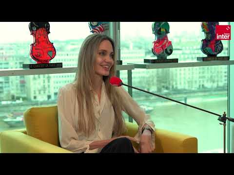 Angelina Jolie : "Comme beaucoup de femmes, j'ai toujours l'impression que je n'en fais pas assez"