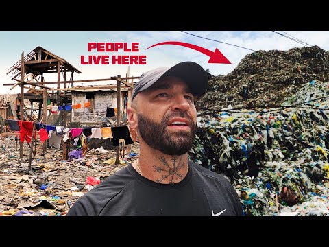 People Live On Top Of This Garbage Mountain 🇵🇭
