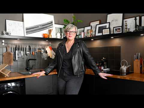 Meet the Artist Living in a 963€ Berlin Apartment for 25 Years!