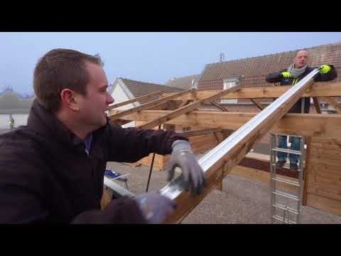 Pose de plaques en polycarbonate avec des profilés vissables Carboglass de Sedpa