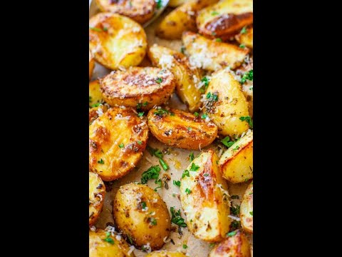 Easy, Oven-Roasted Potatoes w/ parmesan & garlic #shorts