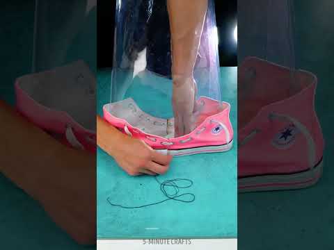 ¡Renueva tus Zapatillas! Crea una Bolsa para Portátil con Zapatos Viejos 👟💻