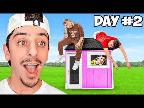 Last to Leave Worlds Tiniest House Keeps It