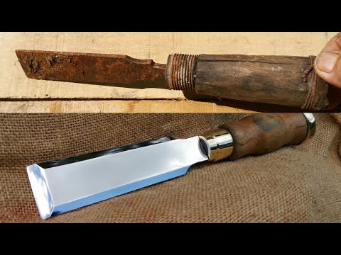 Restoration - Rusty and old vintage chisel.