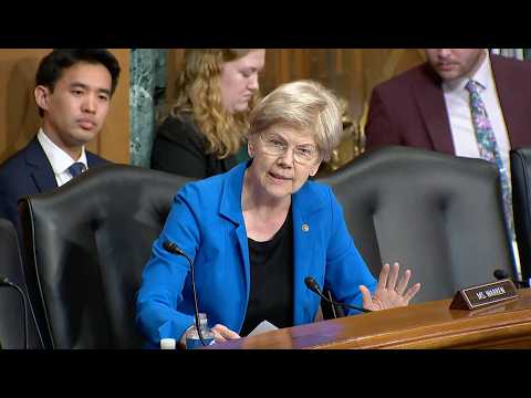 Elizabeth Warren Clashes With Frank Bisignano In Tense Hearing Exchange