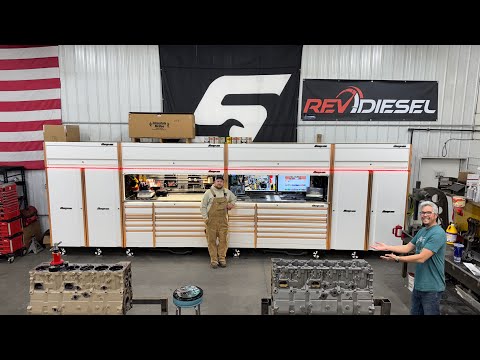 DIESEL Engine Builder with an ENORMOUS Snap-on EPIQ (Toolbox Tour)