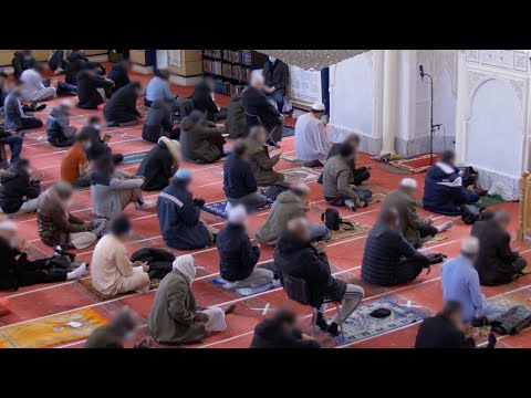 Qui sont ces salafistes qui veulent imposer la charia ?