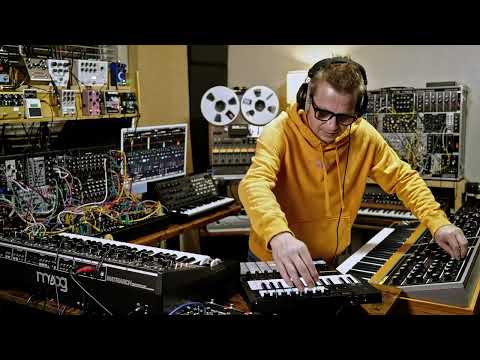 Ambient Grooves Live Set with Synthesizers Vol. 4