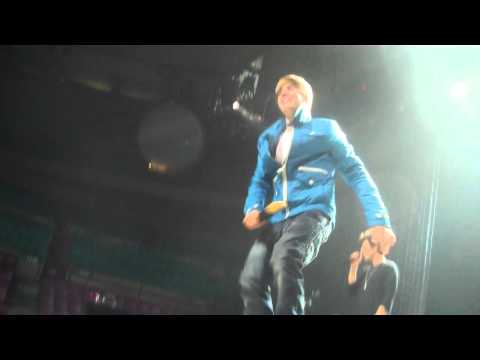 Justin Bieber Jerking at MSG soundcheck