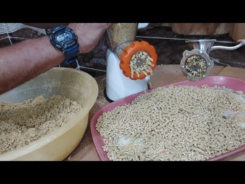 اقسم بالله فكرة ممتازة صناعة الاعلاف في المنزل وفرت كتير وهتعمل ارخص علف لتسمين الفراخ والبط والطيور