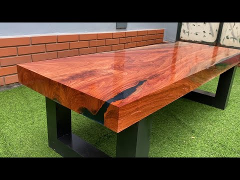 Design That Inspires Anyone // Beautiful Japanese Style Dining Table Design From Solid Wood