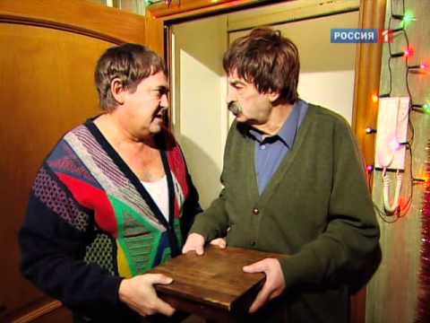 Городок под новогодним столом.