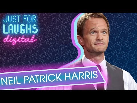 Neil Patrick Harris - Wows Crowd With Magic