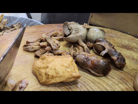 高手在民間，肥美#滷水鵝 #鵝掌翼 #滷水鴨 入味#豬大腸 #鵝腎 爽脆入味#豬耳 #佐敦#上海街 #香港美食 #長發滷味大王 #旅游 #HongkongStreetFood #asmr