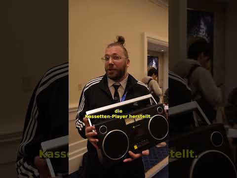 Kassettenrekorder und Walkman in retro-optik #ces2025 #ces