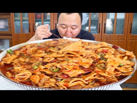 🔥【水煮肉片真香预警】阿强水煮肉片麻辣暴击，麻辣鲜香米饭扫光！馋哭隔壁家小孩！