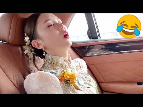 猝不及防的搞笑瞬间 😀😂 Pt. 43 你能忍到第几个