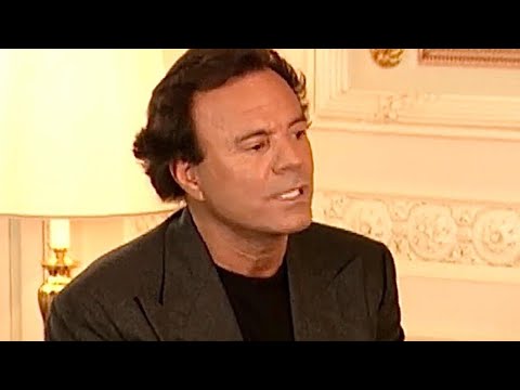 Julio IGLESIAS : « J’aime trop les femmes pour jouer avec elles » (Archive 2000)