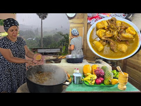MUCHA LLUVIA y Comida Tipica. EL RÍO NO LOS DEJABA PASAR. La vida del campo