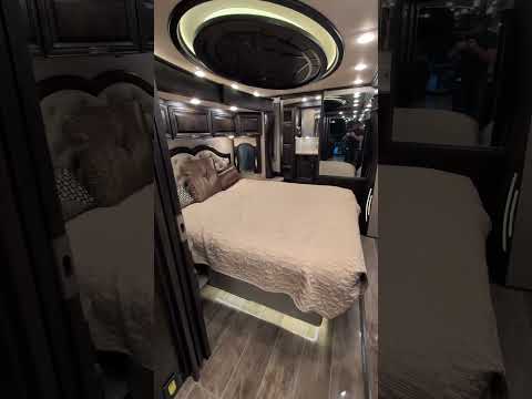 Rare Newmar London Aire Bunk Coach available at RV Select in Seffner Florida!
