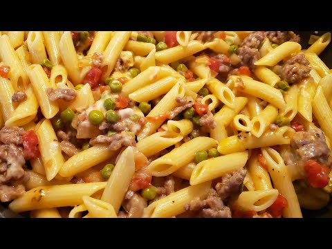 Pasta with sausage and cheese