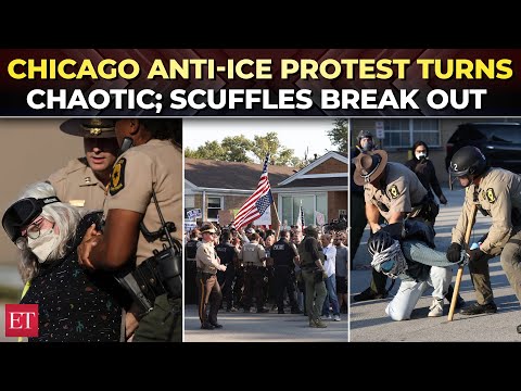 US Immigration Crackdown | Chaos in Chicago, major scuffles as anti-ICE protesters clash with police