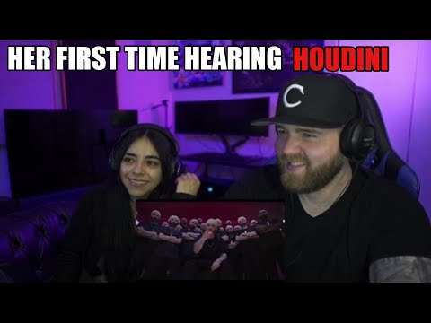 My Girlfriend's FIRST TIME REACTION: Eminem- Houdini- SHE WAS STUCK LOL!