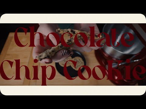 Soft & Chewy Chocolate Chip Cookies (Bakery-Style at Home!)