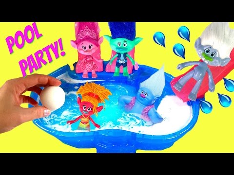 Trolls Movie Branch & Poppy Have a Pool Party and Dive for Surprises