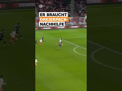 Ob Yan Diomande den Ball noch bekommen hat? ⚽😂 | sportstudio | #shorts