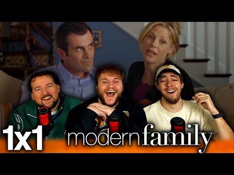 THIS FAMILY IS HILARIOUS!!! | Modern Family 1x1 'Pilot' First Reaction!