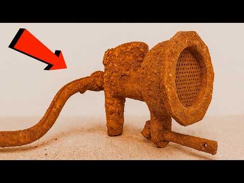 Still Works After 100 Years? Rusty Antique Noodle Making Machine Restoration