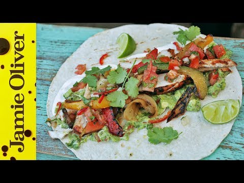 BBQ Chicken Fajitas with Spicy Guacamole | DJ BBQ