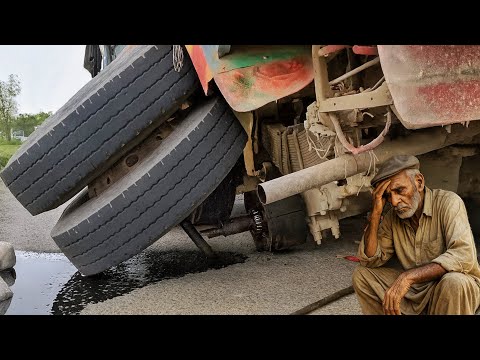 “Pakistani Truck’s Rear Axles and Hub Broken by Heavy Load” Unstoppable Breakdown