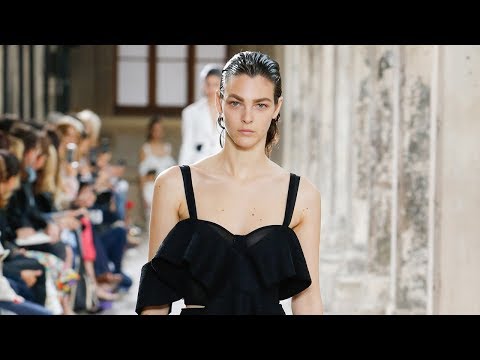 GLAMOURTV The Royal Vittoria Ceretti