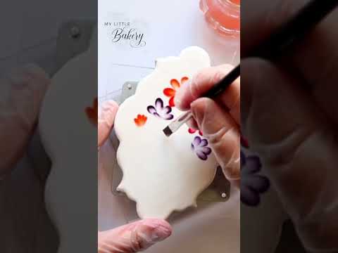 Cookie Art. Hand painted cookies. #shorts #short #cookiedecoratingvideos #cookies #art
